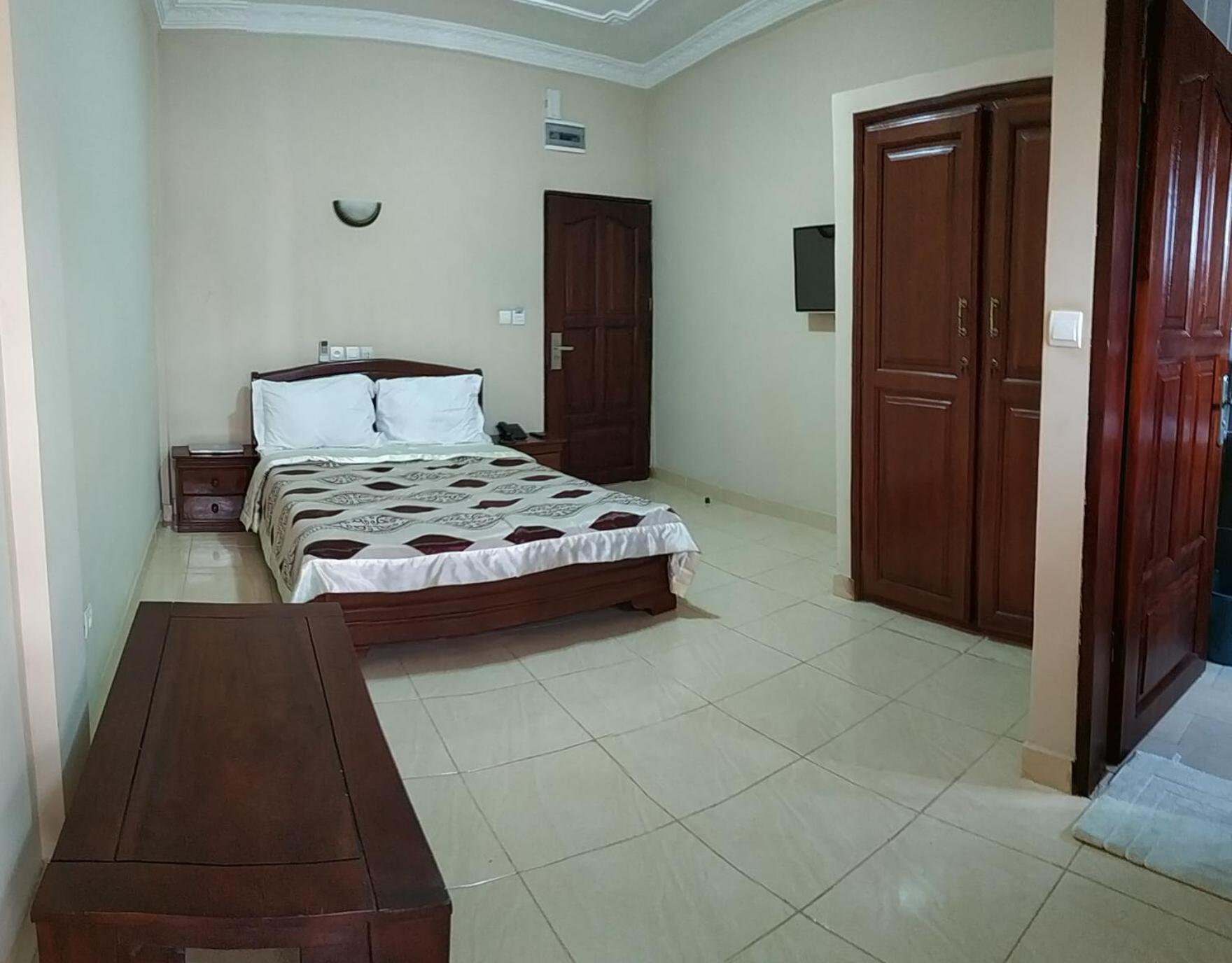 Nikita Hotel ยาอุนเด ภายนอก รูปภาพ